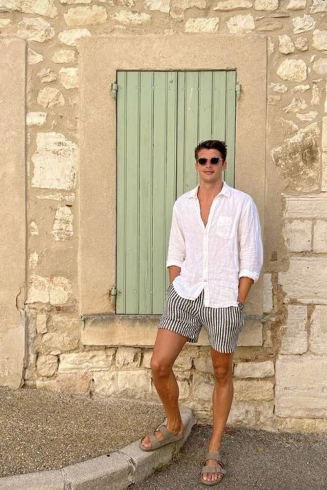 Mens Outfit Italy, Mens Costa Rica Outfit, Men Italian Outfit, Mens La Style, Men’s Casual Summer Style, Greece Men’s Outfit, Men’s Beach Outfit Ideas, Men’s Summer Fashion Italy, Men’s Cabo Outfits