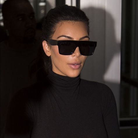 Lightly Worn, No Scratches Kim K Sunglasses, Kardashian Sunglasses, Kim Kardashian Sunglasses, Trendy Accesories, Bestie Vibes, Celine Accessories, Top Sunglasses, Black Aviator Sunglasses, Zz Top