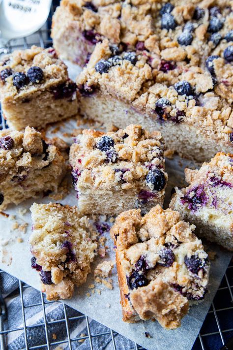 This sourdough blueberry coffee cake will make quick use of your sourdough starter discard, with fresh blueberries and crumble topping! Sourdough Discard Blueberry Bread, Sourdough Blueberry Coffee Cake, Sourdough Discard Blueberry Coffee Cake, Sourdough Discard Coffee Cake, Sourdough Coffee Cake Recipe, Blueberry Crumble Coffee Cake, Sourdough Discard Blueberry, Sourdough Coffee Cake, Blueberry Sourdough