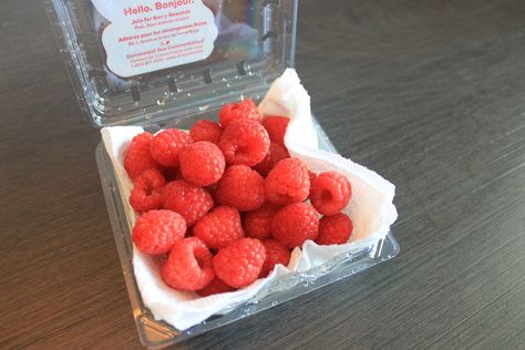 How to Store Raspberries and Keep 'Em Fresh How To Keep Raspberries Fresh Longer, Raspberry Storage In Fridge, How To Store Raspberries In Fridge, Storing Raspberries In Fridge, Storing Berries, Matzah Ball, Jewish Deli, Raspberry Beret, Im Hungry