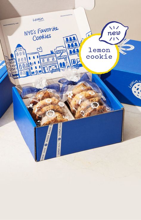 Levain Bakery™️ | New York City's Most Famous Cookies Cookie Assortment, Levain Cookies, Nyc Bakery, Chocolate Chip Walnut Cookies, Cookies Branding, Levain Bakery, Ultimate Cookies, Cookie Gift Box, Cookie Business