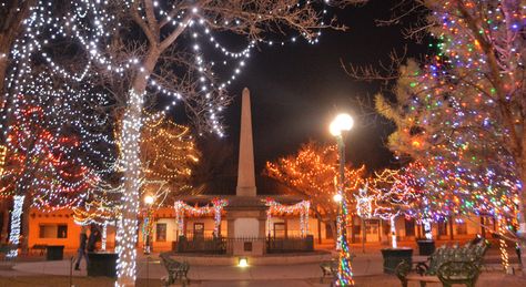 Tree Lighting Ceremony on the Plaza in Santa Fe New Mexico Christmas, Mexico In December, Chimayo New Mexico, Mexico Christmas, Mexico Tourism, Fe Gifts, Santa Fe Plaza, Santa Fe Trail, Visit Santa