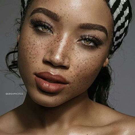 Freckles to die for. Mixed girl with freckles. #tachesderousseur Stacy Daniella IG @lord0dd by @krishphotos x Mua @jeceeboo_mua #freckles #melanin Woman With Freckles, Black Portraits, Coloring Reference, People With Freckles, Women With Freckles, Beautiful Freckles, Freckles Girl, Freckle Face, Glow Skin