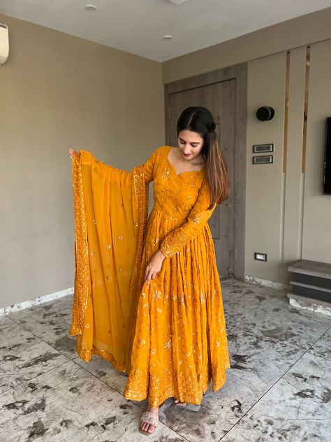 Yellow Anarkali Dress, Goa Outfits, Long Anarkali Gown, Wedding Salwar Kameez, Kurti Sets, Designer Anarkali Suits, Cotton Anarkali, Party Wear Gown, Suit Collection