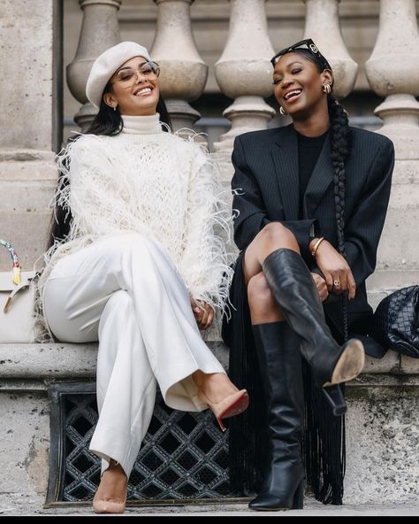 Twitter Black Women In Luxury, Women In Luxury, Moda Afro, Bonnie Clyde, Black Femininity, Friend Outfits, Winter Trends, Black Women Fashion, Photography Fashion