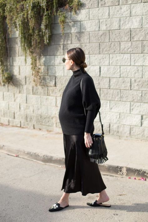 Street Style Maternity, Prego Outfits, Mom Daughter Outfits, Maternity Street Style, Preggo Fashion, Maternity Chic, Cute Maternity Outfits, Stylish Maternity Outfits, Fall Maternity