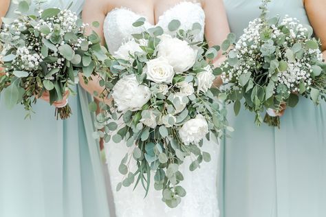 Eucalyptus White Bouquet, Junior Bridesmaid Bouquet Simple, Eucalyptus Bridal Bouquet White Flowers, Garden Rose And Eucalyptus Bouquet, Simple Eucalyptus Bouquet, Bridesmaid Bouquet Baby Breath, Babies Breath And Eucalyptus Bouquet, Eucalyptus And Baby Breath Bouquet, Roses And Eucalyptus Bouquet