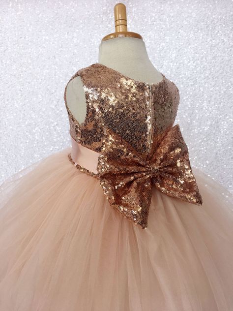 Thanks for the kind words! ★★★★★ "Everything went perfect and the dress was beautiful!" Emily https://etsy.me/3RWEf28 #etsy #graduation #christmas #pink #tulle #sequin #wedding #flowergirl #girlsdress #photoshoot Rose Gold Bridesmaid Dress, Vintage Flower Girls, Rose Gold Bridesmaid, Flower Girl Wedding, Rose Gold Dress, Gold Bridesmaid Dresses, Rose Gold Sequin, Sequin Bow, Wedding Flower Girl