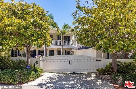 Jonah Hill splurges $6.77M on Colonial-style home in Santa Monica after engagement to girlfriend Santa Monica Houses, New York In August, Money Ball, Jesse Jo Stark, Rectangular Swimming Pools, Real Estate Portfolio, Jean Simmons, Jump Street, Jonah Hill