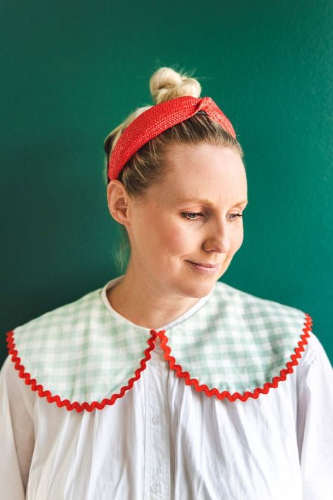 Large Collar Pattern, Detachable Collar Pattern Free, Detachable Collar Outfit, Peter Pan Collars Diy, Dress Upcycle, Collar Outfits, Baby Bonnet Pattern, Diy Collar, Sewing Collars