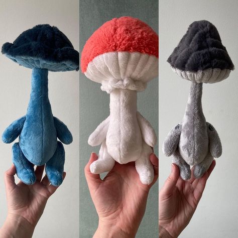 Christmas Dolls Handmade, Plush Mushroom Pattern, Mushroom Plush Pattern, Mushroom Person, Plushie Ideas, Mushroom Doll, Mushroom Plushie, Plushies Diy, Mushroom Plush