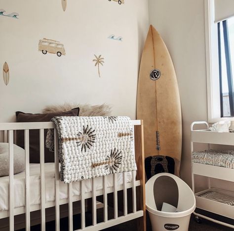 surf themed nursery Themed Nursery Ideas, Beach Baby Rooms, Beach Theme Nursery, Surf Nursery, Baby Surf, Baby Room Closet, Coastal Nursery, Ocean Themed Nursery, Surf Room