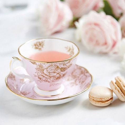 Golden Roses, High Tea Party, Pink Tea, Think Food, Country Roses, Rose Tea, A Cup Of Tea, Golden Rose, Floral Tea