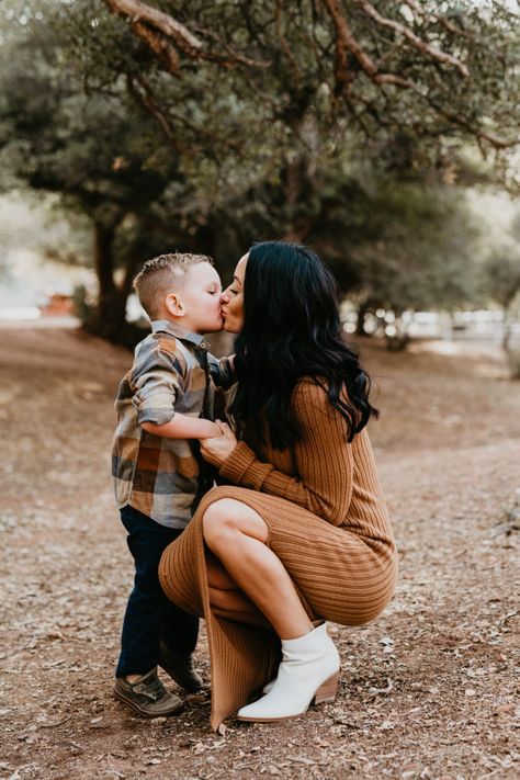 Mother And Son Fall Outfits, Mom And Me Outfits For Pictures, Mother And Son Fall Picture Outfits, Mom And Son Photo Ideas Christmas, Mother Son Holiday Pictures, Mother Son Fall Pictures Outfits, Fall Mommy And Me Pictures Outfits, Fall Pictures Mom And Son, Mom And Son Holiday Photo Ideas