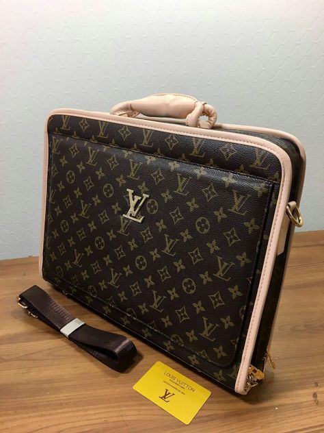 *LV*  👉🏻 laptop bag 👉🏻 with calculator  👉🏻 Full Detailing  👉🏻 7a qualitty Calculator, Laptop Bag, Louis Vuitton Monogram, Laptop, Monogram, Louis Vuitton, Pattern