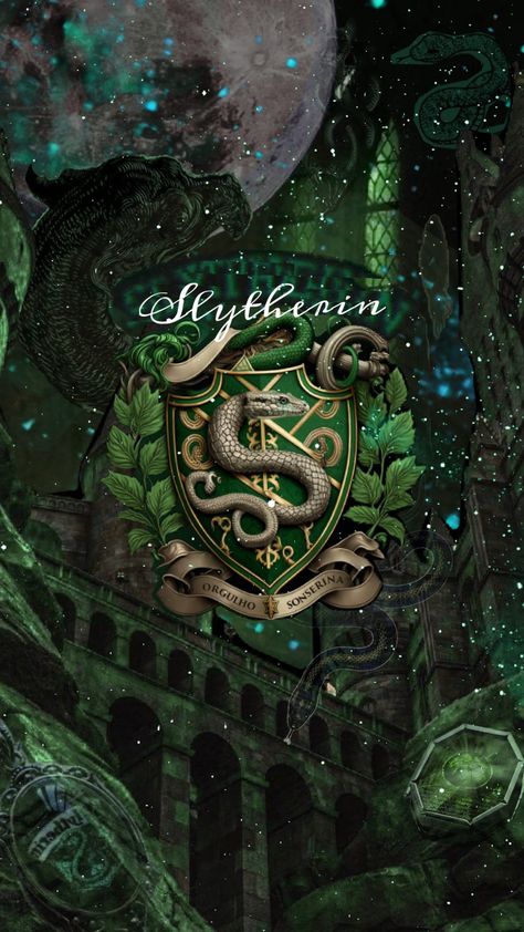 Slithering Aesthetic Wallpaper, Slytherin Aesthetic Wallpaper Ipad, Slytherin Iphone Wallpaper, Slytherin Christmas Wallpaper, Hogwarts Legacy Wallpaper Iphone, Green Harry Potter Aesthetic, Harry Potter Slytherin Wallpapers, Harry Potter Background Wallpapers, Slytherin Wallpaper Iphone