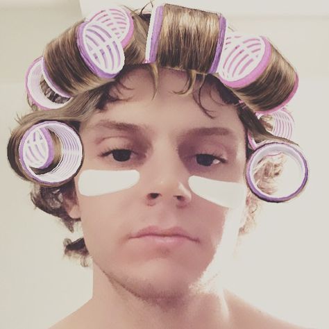 35.9k Likes, 1,380 Comments - Evan Peters (@evanpeters) on Instagram: “#ahs” Evan Peters, Halloween Ideas, Web Site, On Instagram, Instagram