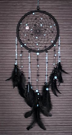 Black And White Dream Catcher, Dream Catcher Room, Mundo Hippie, White Dream Catcher, Dreamcatcher Diy, Room Decor Black, Atrapasueños Diy, Small Art Studio, Dream Catcher Nursery