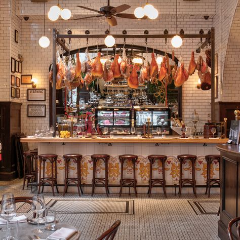 Boucherie - Union Square Restaurant - New York, NY | OpenTable Spanish Wine Bar, Steakhouse Interior, French Restaurant Menu, Bistro Interior Design, Bistro Interior, Restaurant Station, Pizza Fritta, Small Table And Chairs, Parisian Bistro