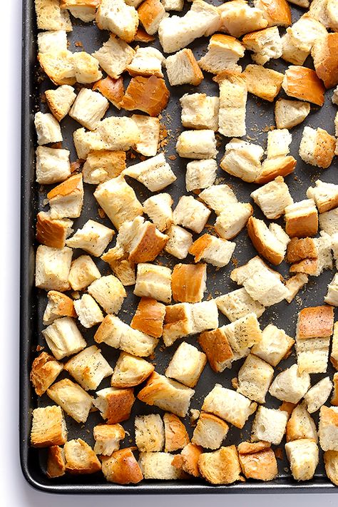 Learn how to make homemade croutons with this simple and versatile recipe! | gimmesomeoven.com Gluten Free Stuffing Mix, Stuffing Mix Recipes, Gluten Free Croutons, Crouton Recipes, Gluten Free Stuffing, Dry Bread, Make Bread, Thanksgiving Stuffing, Croutons Homemade