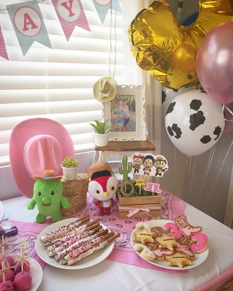 Sheriff Callie themed dessert table. Cowgirl party. Sheriff Callie. Pink and blue. Gold. Cow print. Burlap. Sherif Callie, Sheriff Callie Birthday Party, Sheriff Callie Birthday, Sheriff Callie, Themed Desserts, Sweet Birthday, Cowgirl Party, Fourth Birthday, 5th Birthday