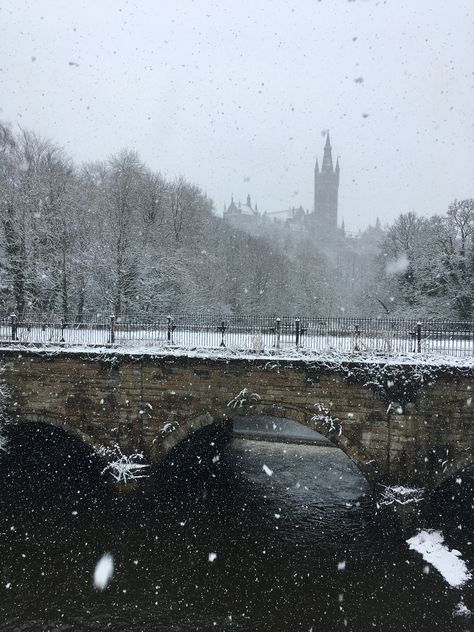 Scotland Glasgow Aesthetic, Scotland Architecture, Scottish Architecture, Glasgow Architecture, Scotland Aesthetic, University Of Glasgow, Glasgow University, Beautiful Scotland, Book Vibes