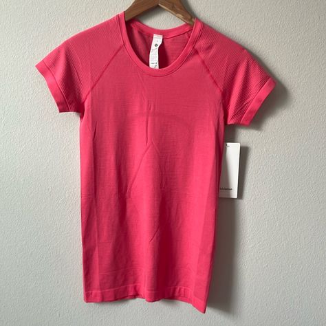 Nwt Lululemon Swiftly Tech Short Sleeve Shirt 2.0 Glaze Pink/Glaze Pink Size 4 Price Is Firm, No Offers Please Pink Lululemon Shirt, Dance Wishlist, Lulu Wishlist, Preppy Shopping, Lulu Shirt, Popular Clothes, Lulu Outfits, Lululemon Swiftly Tech Short Sleeve, Lululemon Shirts