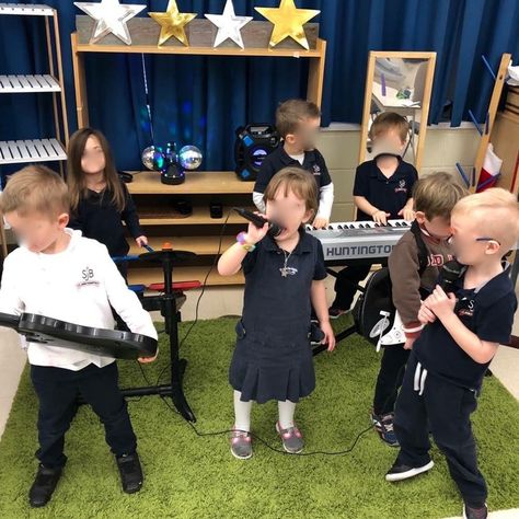 Rock Band Dramatic Play Music Dramatic Play, Music Dramatic Play Preschool, Music Preschool, Preschool Music Activities, Preschool Room, Music Study, Role Play Areas, Preschool Rooms, Dramatic Play Preschool