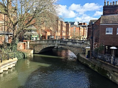 Duke Street Bridge Reading Berkshire UK Reading Town Uk, Reading Uk England, Reading University, Berkshire England, Reading Berkshire, Uk Trip, Saint Peter, County House, Grammar School