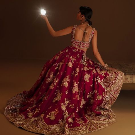 Mariana | Silsila | Pardesi Posh Description: A marsala pink bridal ensemble featuring a hand-embroidered choli, adorned with soft pastel hues, intricate zardozi, and sequin detailing. The printed lehenga showcases a heavily embellished gotta and zardozi border along the hem, paired with intricately detailed motifs. The floral dupatta is framed with a blend of colors and intricate zardozi work, finished with delicate Kiran edging. Fabric Details: Choli: Silk Brocade Lehenga & Dupatta: Organ... Zardozi Border, Floral Dupatta, Brocade Lehenga, 100 Crochet Stitches, Printed Lehenga, Lehenga Dupatta, Zardozi Work, Pink Bridal, Wedding Lehenga