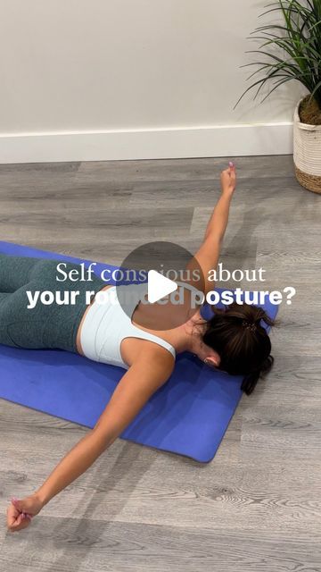 Rachel Pantano on Instagram: "Are you self-conscious about your rounded posture? 🤔🦐  Having rounded shoulders and poor posture can cause those annoying knots between your shoulder blades, but it can also affect your confidence!  When you’re hunched over all the time, not only does your body ache, but you also start to feel less confident in yourself.   Slouchy posture gives off the “I’m not feeling my best” vibes, even when you’re totally amazing!   Standing tall with good posture can actually make you feel more open, strong, and confident—and help get rid of those stubborn knots too!  Want to improve your posture & boost your confidence?  Comment ‘GET STARTED’ & I’ll tell you how I can help 💗  #posture #poorposture #posturecorrection #roundedshoulders #neckhump #shoulderpain #hunchback Help Posture, Neck Hump, Rounded Shoulders, Posture Exercises, Improve Your Posture, Body Ache, Poor Posture, Posture Correction, Boost Your Confidence