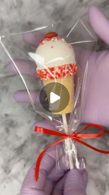 Sweets R Poppin’ | Angelica on Instagram: "Let’s make another one of my cake pop ice cream cones!🍦🍭  #icecreamcone #icecream #cakepop #cakepops #cakesicle #cakesicles #cakebite #cakebites #sweetsrpoppin #fredericksburgva #valentinesday #valentines #valentinecake #valentinessweets #valentineideas #valentinesgift #kidstreats #chocolate #sprinkles #sprinklesmakeeverythingbetter #diy #tutorial #tutorials #valentinetutorials #icecreamconecakepops #valentinecakepops #valentinecakepop #dippedinchocolate #cakepopsofinstagram" Ice Cream Cake Pops Tutorial, Cake Pop Ice Cream, Cake Pop Centerpiece, Ladybug Cake Pops, Fancy Cake Pops, Easter Ice Cream, Ice Cream Cone Cake Pops, Valentine Goodies, Ice Cream Cake Pops