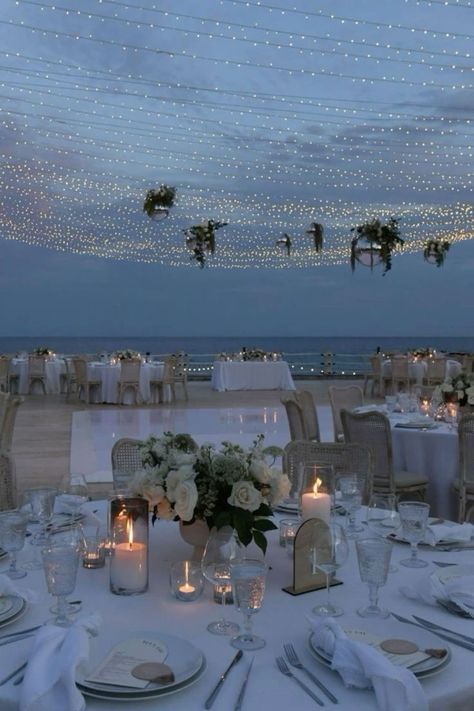 Beach Venue Wedding Receptions, Outdoor Beach Wedding Reception, Wedding Centerpieces Modern, Wedding Table Details, Wedding Decorations Table, Outdoor Beach Wedding, Decorations Wedding Reception, Romantic Centerpieces, Modern Romantic Wedding