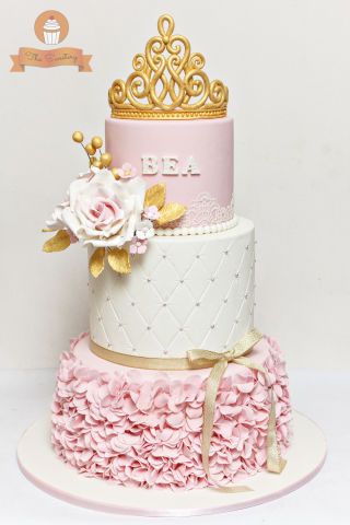 A pink, white and gold princess cake for a 7 year old girl. Inspired by the beautiful cake of “Jo Takes the Cake” as requested by the client. <3 Diana www.facebook.com/thesweeteryph Princess Cakes, Princess Birthday Cake, Crown Cake, Tiered Cake, Baby Shower Princess, Princess Cake, Girl Cake, Princess Birthday Party, Girl Cakes