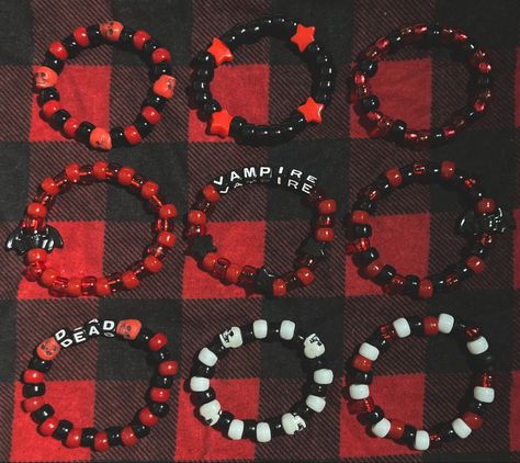 Emo Matching Bracelets, Goth Clay Bead Bracelets, Emo Beaded Jewelry, Red Kandi Bracelets, Kandi With Charms, How To Do Bracelets With Beads, How To Make Bead Necklaces, Goth Bead Bracelet, Red And Black Kandi