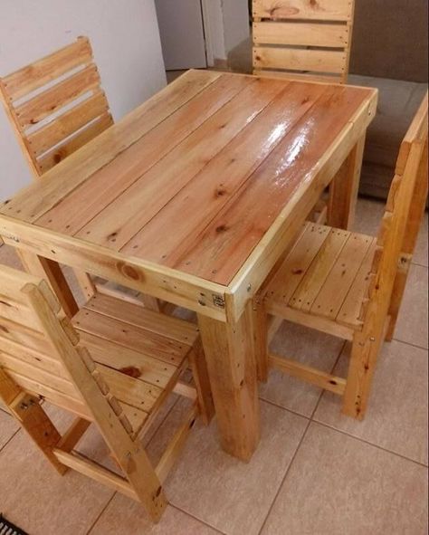 Projek Kayu, Table Palette, Pallet Dining Table, Pallet Furniture Designs, Pallet Patio Furniture, Wood Patio Furniture, Wooden Pallet Furniture, Pallet Decor, Wooden Pallet Projects