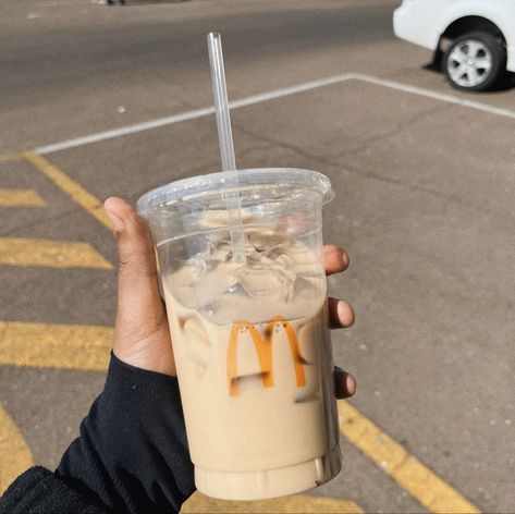 vanilla ice coffee mc donalds Mc Coffee, Vanilla Iced Coffee, Ice Coffee, Ice Tea, Vanilla Ice, Soft Drinks, Iced Tea, Make Me Happy, Iced Coffee