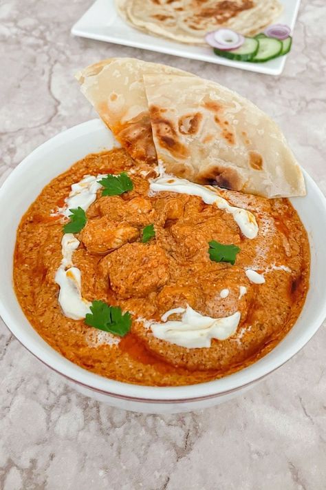 Simple Butter Chicken, Aesthetic Finder, Creamy Butter Chicken, Indian Naan, Naan Roti, Butter Chicken Recipe Easy, Chicken Lunch Recipes, Butter Chicken Curry, Curry Recipes Easy