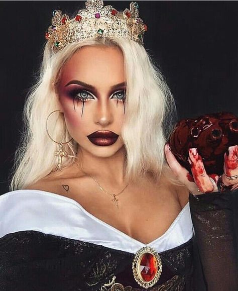 Evil Queen costume Cool Halloween Costume Ideas, Maquillage Halloween Clown, Pelottava Halloween, Beautiful Halloween Makeup, Halloween Costumes Women Creative, Scary Halloween Makeup, Creative Halloween Makeup, Makeup Zombie, Halloween Makeup Clown