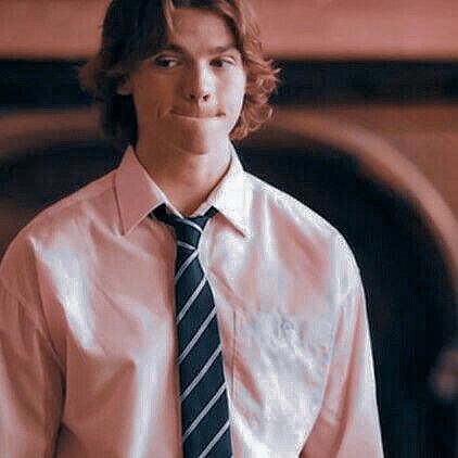 Joel Courtney, Kissing Booth, Hottest Guy Ever, Smash Cake, Hockey Players, Pinterest Board, The Man, Abc, Quick Saves