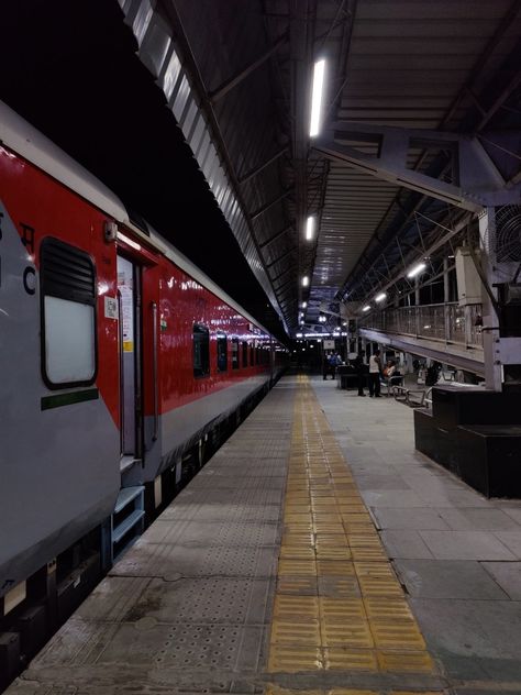 Ac Train Snap, Train Journey Instagram Story, Train Photography Aesthetic, Dehradun Snapchat, Train Journey Aesthetic, Train Journey Photography, Ac Train, Train Snap, Train Pic