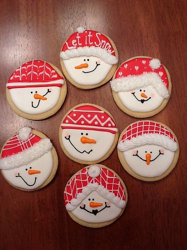 Snowman Cookies- yea right like I could make these but I'll pretend. via #TheCookieCutterCompany Santa Cakes, Jul Mad, Snowman Cookies, Snowflake Cookies, Winter Cookie, Sugar Cookie Designs, Cookies Christmas, Xmas Cookies, Christmas Sweets