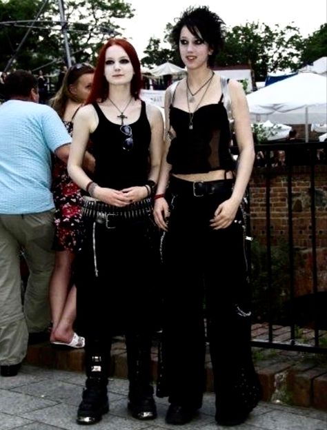 Mall Goth Fashion, Mall Goth Outfits, Metal Outfit, Estilo Emo, Goth Subculture, Mode Punk, Metal Fashion, Estilo Punk, Alt Fashion