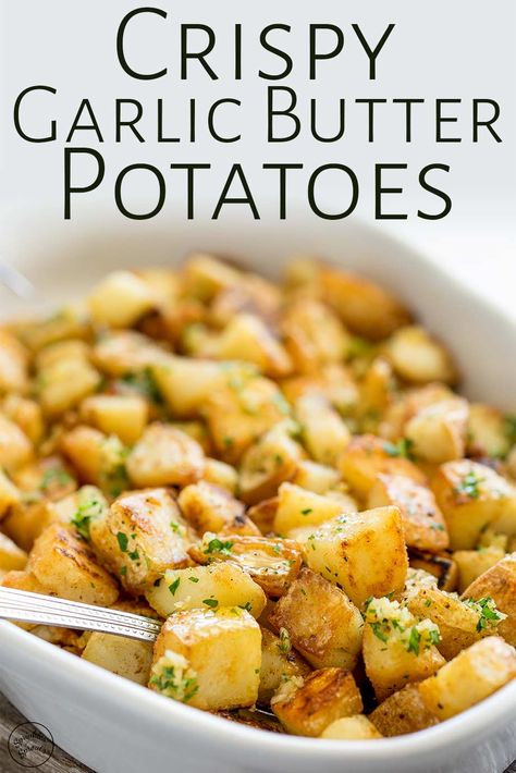 Side Potato Dishes Easy, Steaks Sides Ideas, Garlic And Butter Potatoes, Sides To Make With Potatoes, Healthy Chicken Side Dishes, Crispy Garlic Butter Potatoes, Garlic Fried Potatoes, Potato Side Dish For Steak, Good Sides For Steak Dinner