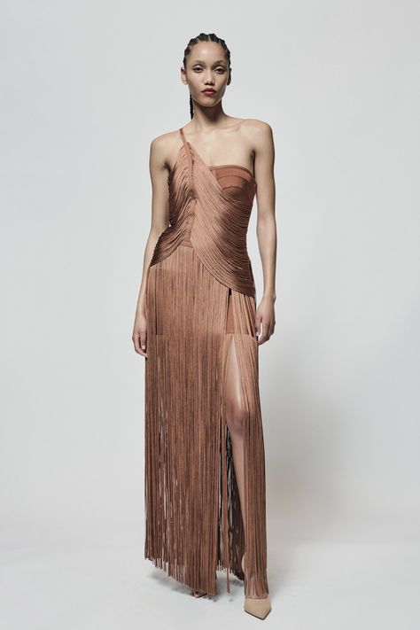 2023 Gowns, Guo Pei, Fashion Trend Forecast, Herve Leger Dress, Dress One Shoulder, Full Length Gowns, One Shoulder Gown, Wedding Guest Looks, Womens Knit Dresses