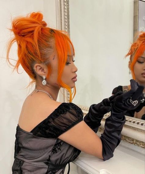 coca, cocamichelle, coca michelle, orange hair, tattoos, Instagram, women, baddies, asian, vietnamese, mirror pic. Paprika Hair Color, Orange Ombre Hair, Brand Moodboard, Red Core, Quick Hair, Estilo Swag, Dyed Natural Hair, Glam Squad, Hair Trend