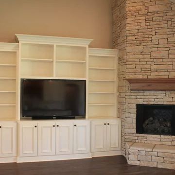 Stone Cabinets, Fireplace Light, Corner Fireplace Living Room, Tv Built In, Built In Entertainment Center, Built In Shelves Living Room, Living Room Built Ins, Fireplace Entertainment Center, Granny Flats