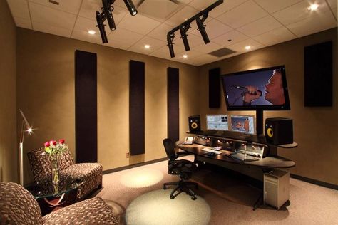 Video Editing Studio, Video Editing Suite, Editing Room, Editing Studio, Editing Suite, Home Studio Setup, Home Recording Studio, Home Studio Music, Workspace Inspiration