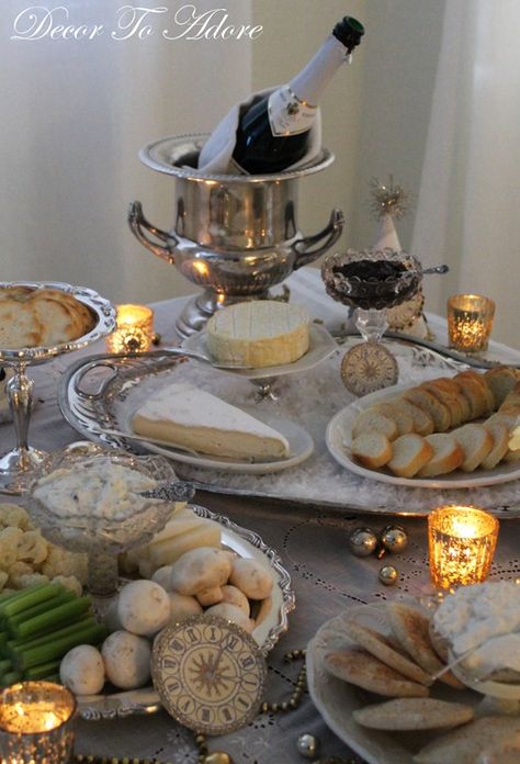 bonne annee Parisian New Year's Eve Party Elegant Buffet Table Ideas Decor, Champagne Table Setting, Parisian Table Setting, New Year Table Setting Ideas, Silver Table Setting, Pretty Presentation, Cheese Table, Parisian Party, Brunch Table