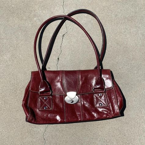 Shuffles Cutouts, Red Leather Bag, Red Leather Handbags, Lorelai Gilmore, Red Purses, Fancy Bags, Vintage Leather Bag, Brown Purses, Vintage Purse